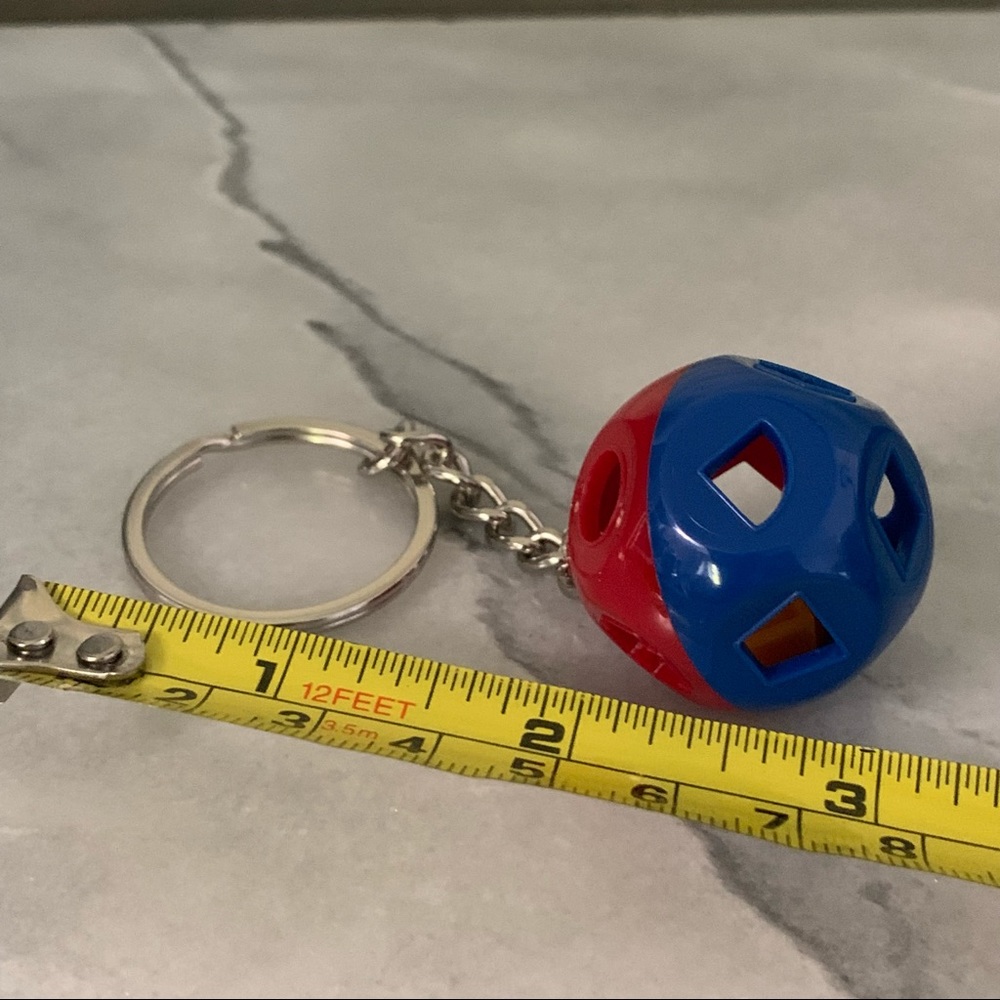 Tupperware Shape-O Toy Keychain New - Picture 4 of 5
